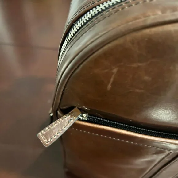 Bugatti Genuine Leather Backpack - Picture 3 of 10